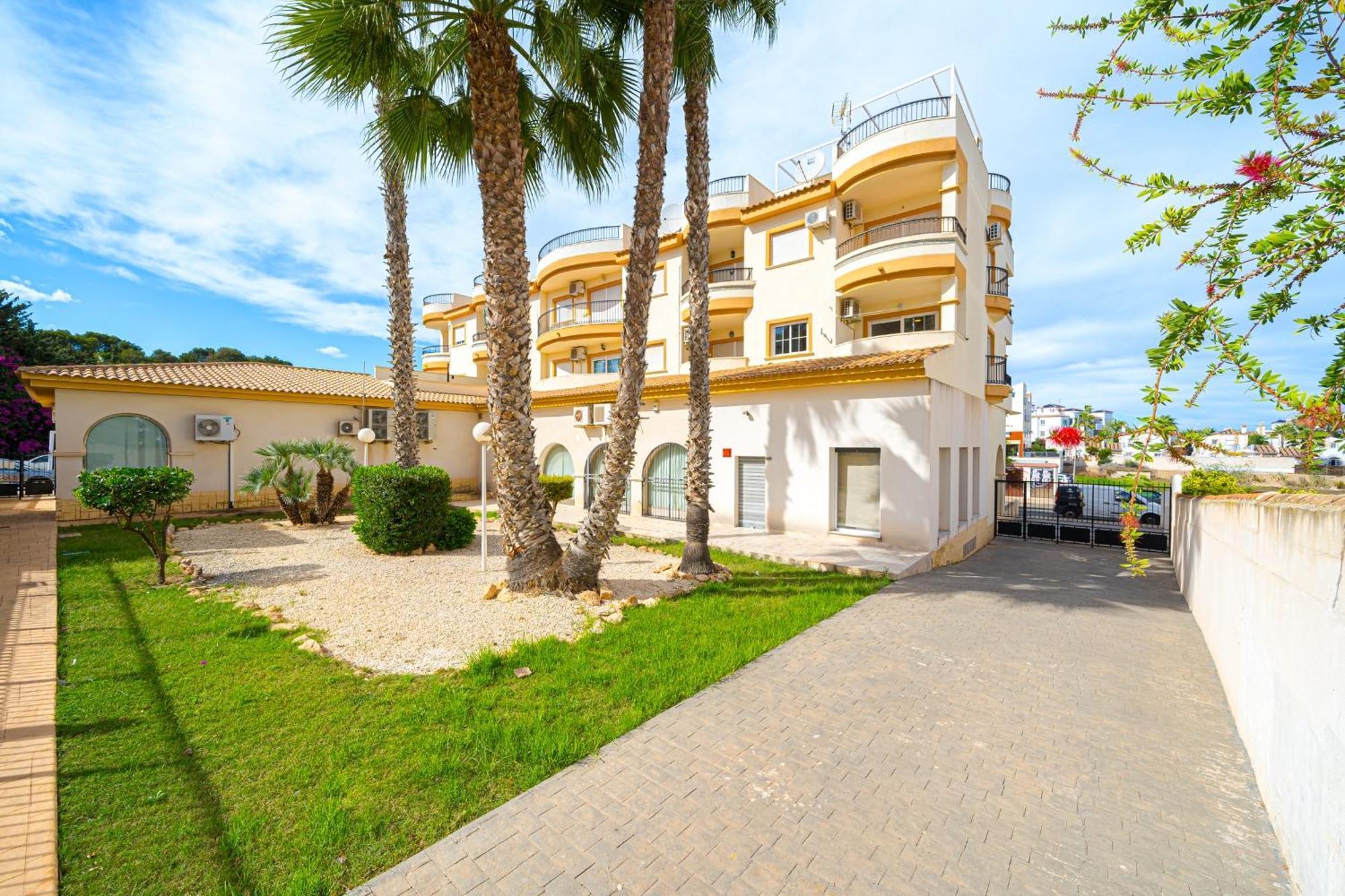 Villamartin Apartment. Excellent Location For Golfers, Cyclists And Hikers Экстерьер фото