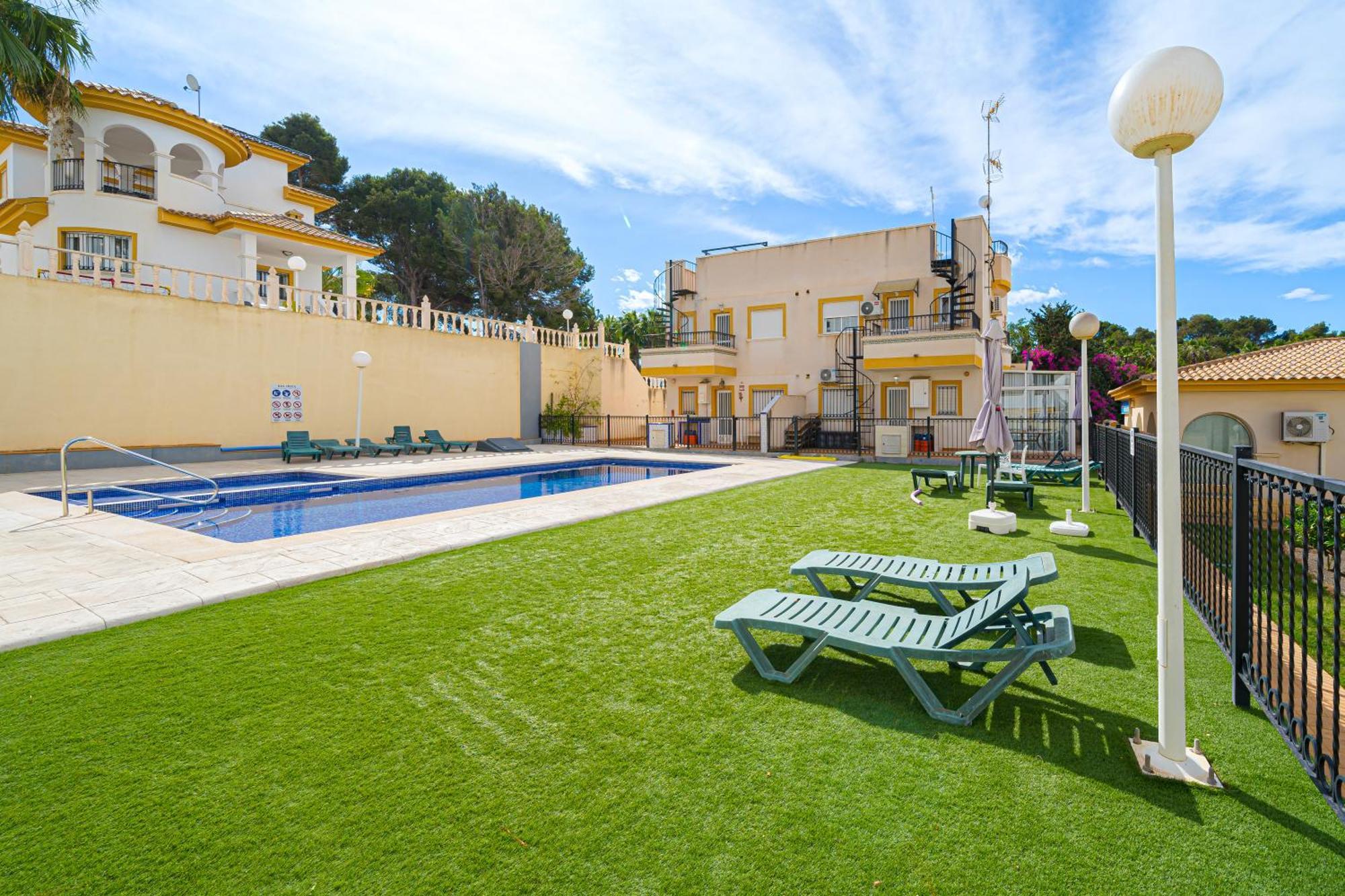 Villamartin Apartment. Excellent Location For Golfers, Cyclists And Hikers Экстерьер фото