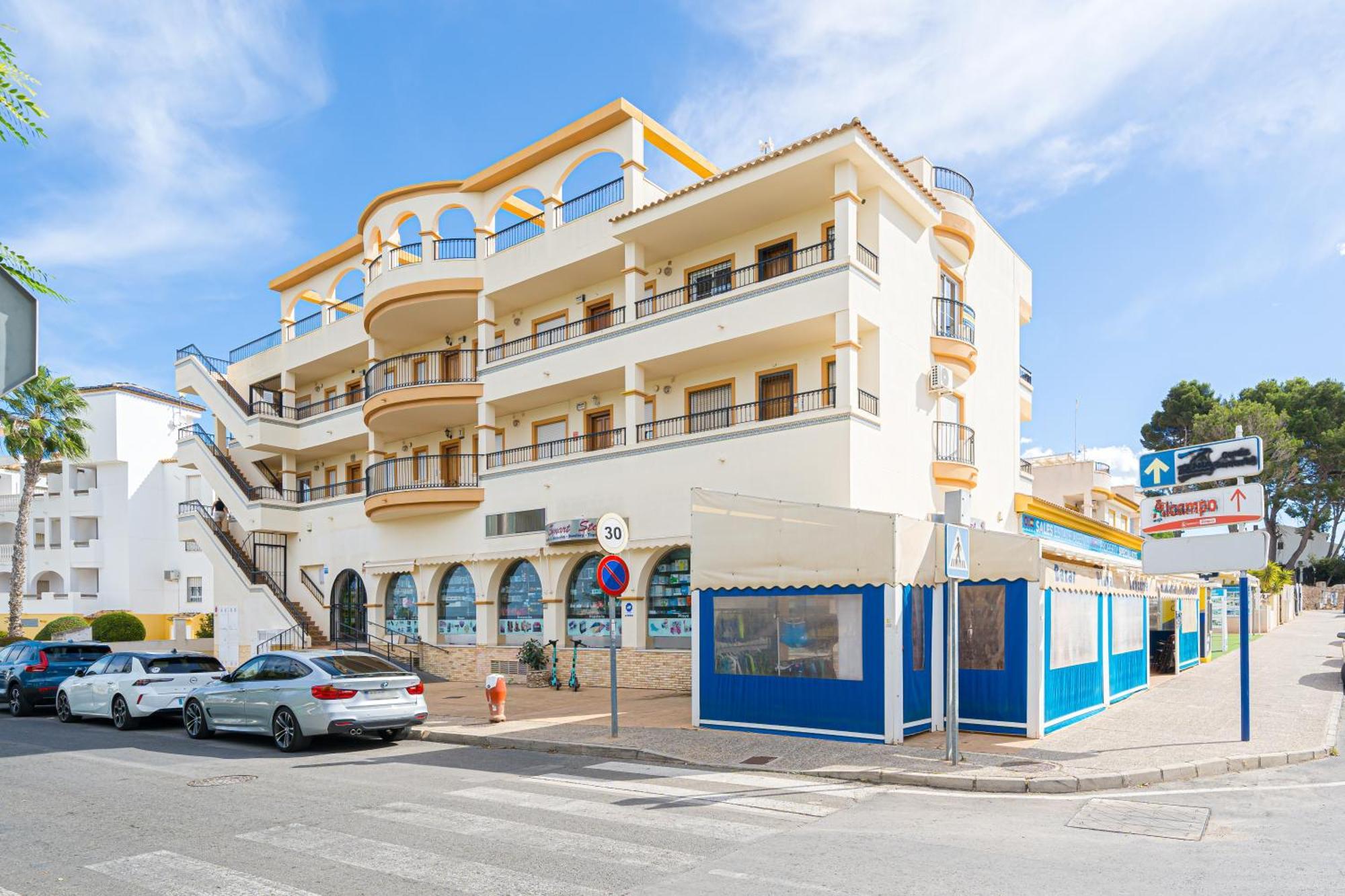 Villamartin Apartment. Excellent Location For Golfers, Cyclists And Hikers Экстерьер фото